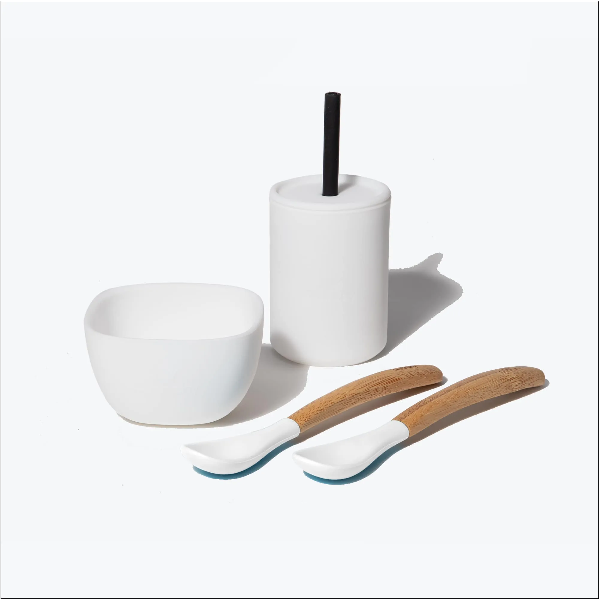 5 oz. Avanchy La Petite Essential Set